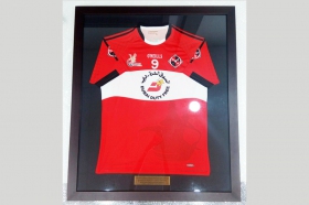 T Shirt Framers in Dubai